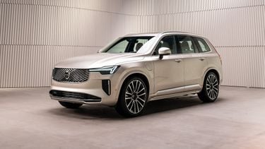 New Volvo XC90: studio still