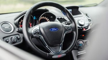 Ford Fiesta ST is exact zo snel als een Tesla Model Y van 0 naar 100 km/
