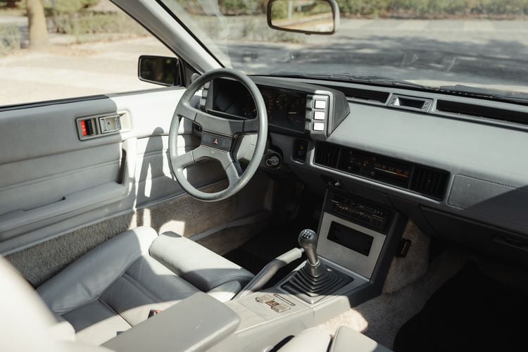 Mitsubishi Starion tweedehands auto liftback-coupé