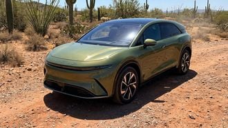 Lucid Cosmos EV elektrische auto AI-afbeelding