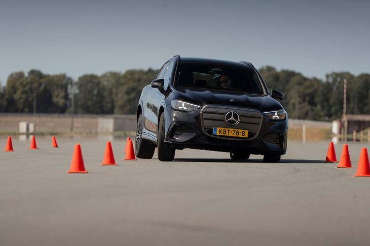 Mercedes-Benz GLC in de uitwijkproef
