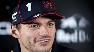 DOHA - Max Verstappen (Red Bull Racing) wordt geïnterviewd op het Lusail International Circuit, in aanloop naar de Qatar Grand Prix. ANP SANDER KONING