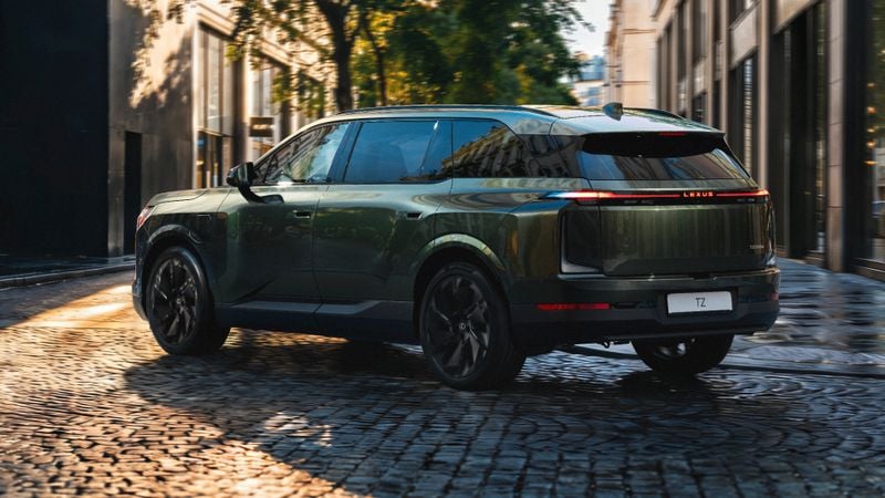 Lexus komt met gigantische 6-zits TZ-SUV naar Nederland, maar hij loopt nu al achter