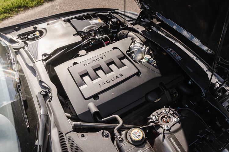 BMW 645Ci Jaguar XK8 occasion