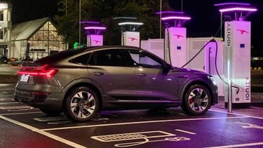 Koperdieven stelen kabels snelladers: duizenden euro's schade