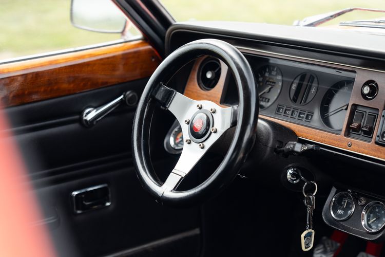 Bertus kocht per ongeluk een erg bijzondere Ford