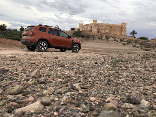 Dacia Duster, Offroad, Marokkaanse woestijn, budget