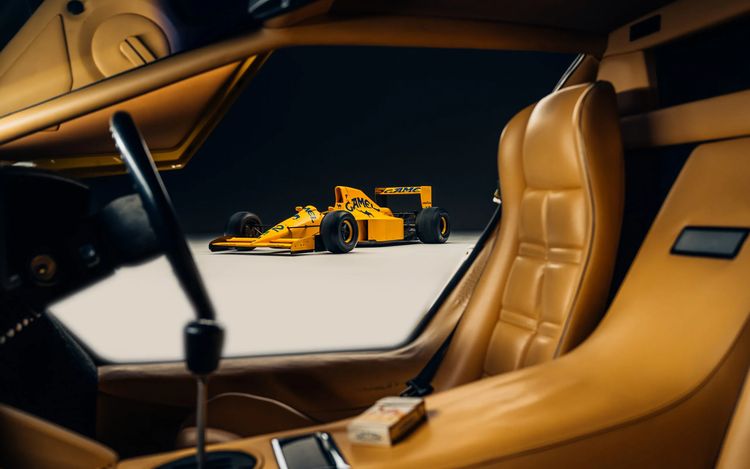 Lamborghini Countach en Lotus Type 102