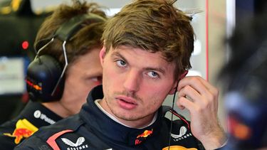 Red Bull Racing's Dutch driver Max Verstappen removes his earpiece after a lap on the third day of the Formula One pre-season testing at the Bahrain International Circuit in Sakhir on February 28, 2025. 
Giuseppe CACACE / AFP