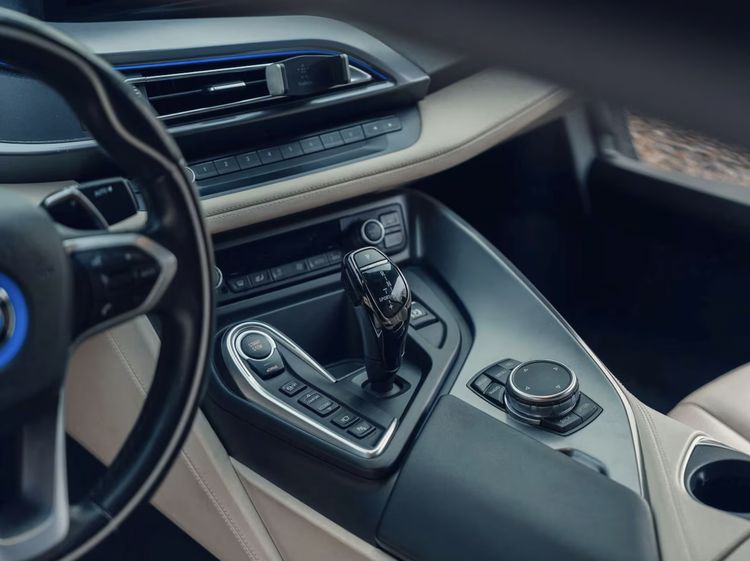 BMW i8 occasion supercar sportwagen sportauto tweedehands auto hybride