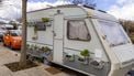 Hoe lang mag je een camper of caravan in het parkeervak laten staan?