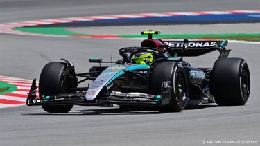 Mercedes' British driver Lewis Hamilton takes part in the first practice session at the Circuit de Catalunya on June 21, 2024 in Montmelo, on the outskirts of Barcelona, ahead of the Spanish Formula One Grand Prix. 
MANAURE QUINTERO / AFP