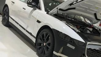 Jaguar XJ