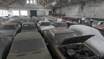 Nederlander vindt schuur vol verlaten en vergeten JDM-auto’s