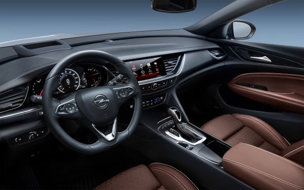 Opel Insignia Sports Tourer - Autovisie.nl