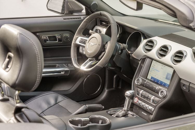 Tim verkoos deze Ford Mustang boven een BMW M4