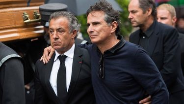 2019-05-29 13:47:09 epa07610331 Former Formula One drivers Jean Alesi (L) of France, Nelson Piquet (C) of Brazil, and Gerhard Berger (R) of Austria attend a memorial service for Niki Lauda at Saint Stephen's Cathedral in Vienna, Austria, 29 May 2019. Austrian Formula One legend Niki Lauda died on 20 May 2019 at the age of 70. Lauda won the Formula One championship in 1975, 1977, and 1984 and founded three airlines.  EPA/MICHAEL GRUBER