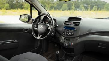 Chevrolet Spark BiFuel occasion tweedehands auto lpg gas tanken brandstof benzine goedkoop autorijden rijden brandstofprijzen vergelijking