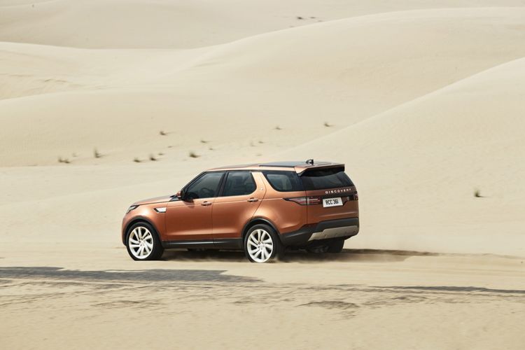 Land-Rover-Discovery-12