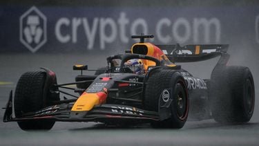 Red Bull Racing's Dutch driver Max Verstappen races during the qualifying session for the Formula One Sao Paulo Grand Prix, at the Jose Carlos Pace racetrack, aka Interlagos, in Sao Paulo, Brazil, on November 3, 2024. 
NELSON ALMEIDA / AFP
