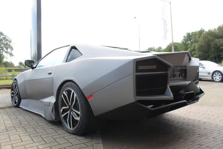 Goedkoopste en lelijkste ‘Lamborghini’ ooit staat nu op Marktplaats voor 9.900 euro