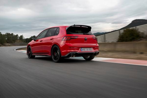 Volkswagen Golf GTI Clubsport Edition 50 rijtest hot hatch