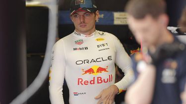 epa11683782 Dutch driver Max Verstappen of Red Bull Racing reacts during the second practice of the Formula One Mexico Grand Prix at the Hermanos Rodriguez Racetrack in Mexico City, Mexico, 25 October 2024. The Formula One Mexico Grand Prix takes place on 27 October.  EPA/Mario Guzman