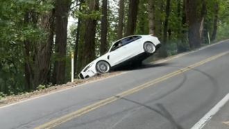 BMW M3 drift crash