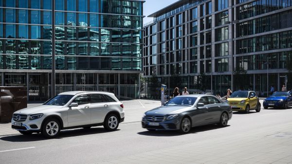 Mercedes-Benz Bosch parkeren -1- Autovisie.nl