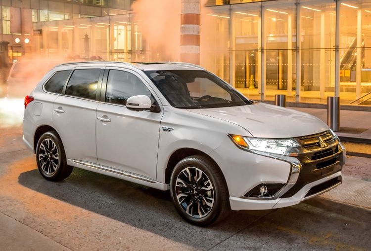 Mitsubishi Outlander PHEV occasion SUV plug-in hybride