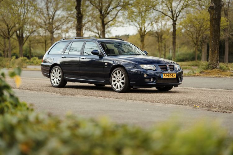 Brute, vergeten stationwagen rijdt veel beter dan je denkt en blijkt behoorlijk betrouwbaar