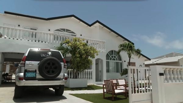 Nissan Cube tweedehands auto occasion Eline B&B Vol Liefde