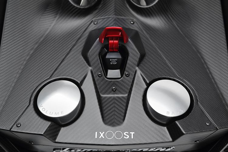 esavox-lamborghini-docking-station-costs-24800-is-made-with-carbon_6