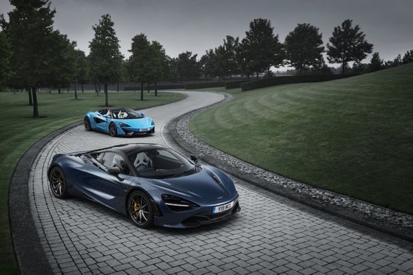 7903-12mclaren720s_570sspider