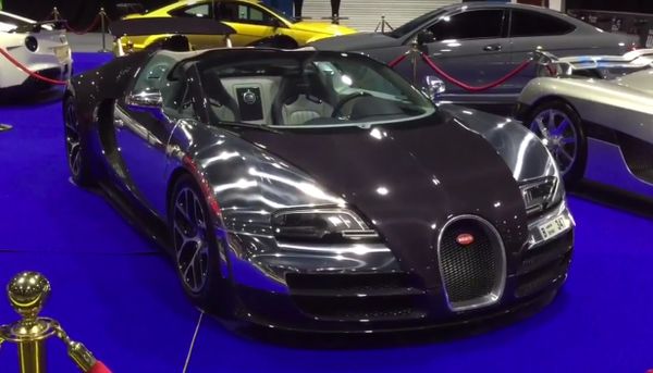 Bugatti beursverslag hypercars - Dubai International Motor Show - Sjoerd van Bilsen - Autovisie.nl