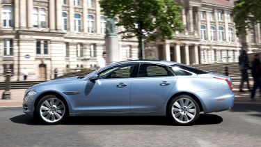 youngtimer Jaguar XJ