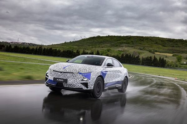 Alpine A390 review rijtest