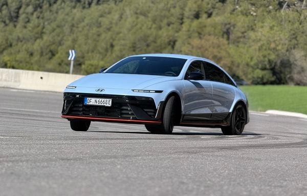 Hyundai Ioniq 6 N EV elektrische auto Tesla Model 3 Performance