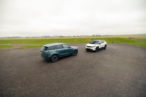 Jaecoo 5 vs. Toyota UrbanCruiser: dit is de beste EV-wannabee voor 30.000 euro