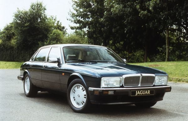 Jaguar XJ