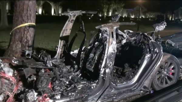 Tesla Autopilot crash april 2021 2