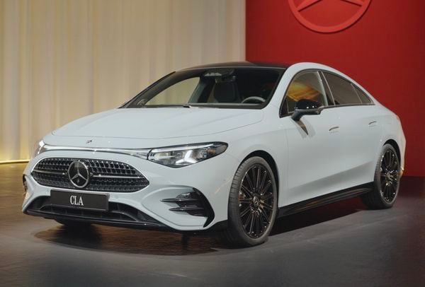 Mercedes CLA Mercedes-Benz CLA hybrid hybride 48 volt
