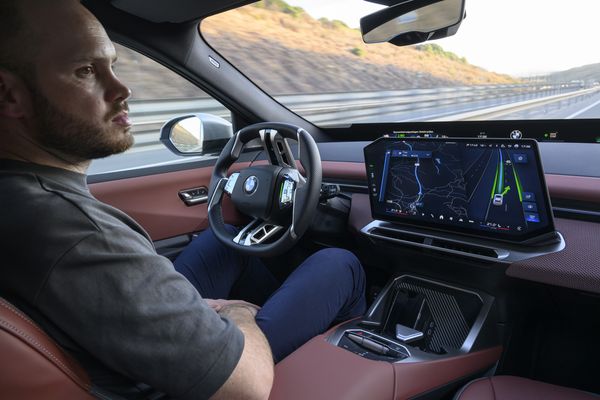 BMW iX3 level 2 autonoom rijden legaal Nederland handsfree