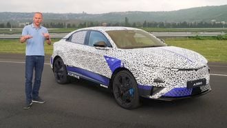 Alpine A390 review rijtest