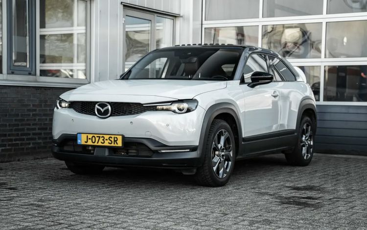 Mazda MX-30 R-EV EV elektrische auto occasion tweedehands auto