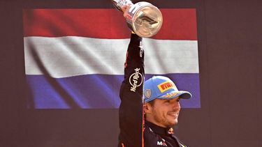 epa12359700 Red Bull Racing driver Max Verstappen of the Netherlands celebrates on the podium after winning the Formula One Grand Prix of Italy in Monza, Italy, 07 September 2025.  EPA/Daniel Dal Zennaro
