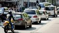 motor motorrijder motorrijder verkeer verkeerslicht stoplicht file voorkruipen voordringen