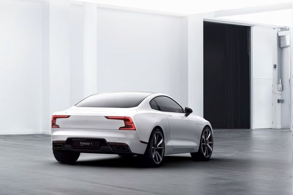 Polestar 1 white exterior, 3/4 rear