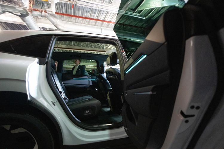 Zeekr 7X Tesla Model Y EV elektrische auto
