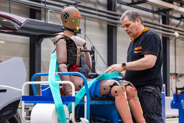 dummy crashtest